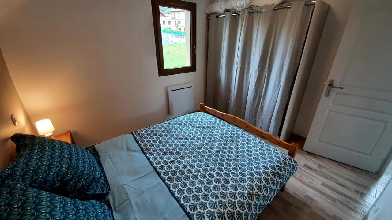 Le Pre Fleuri: New 3-star Tourist With Private Parking * Guillestre