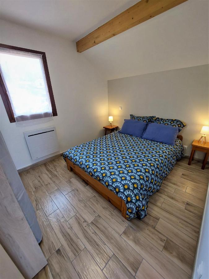Le Pre Fleuri: New 3-star Tourist With Private Parking Apartment *
